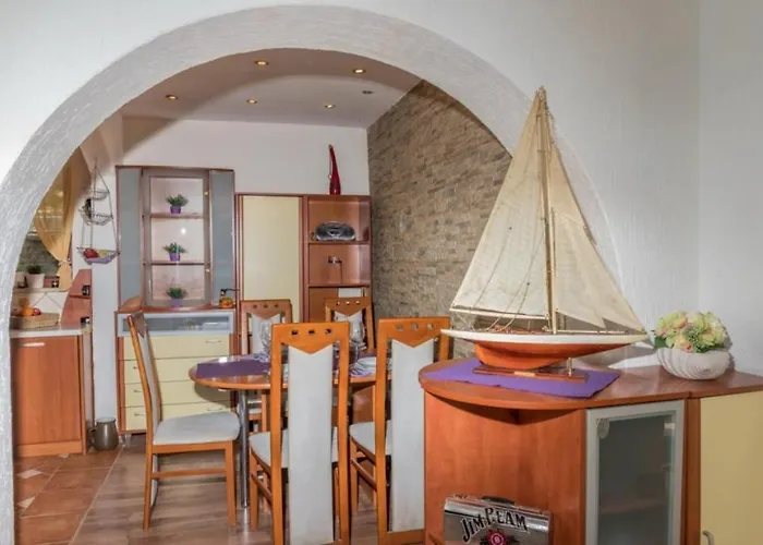 Apartman In With Sea View, Terrace, Air Conditioning, Wifi 4628-4