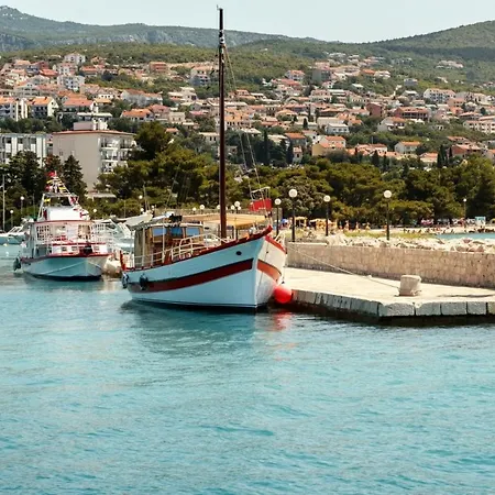 In With Sea View, Terrace, Air Conditioning, Wifi 4628-4 Appartamento Crikvenica