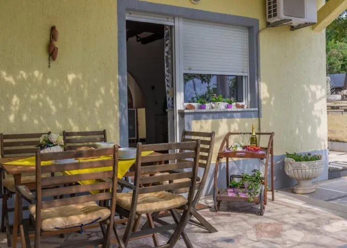 Apartment In With Sea View, Terrace, Air Conditioning, Wifi 4628-4 *